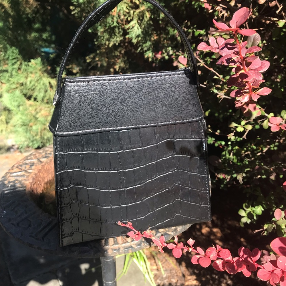 Mini Black Bag - Picture 8 of 10